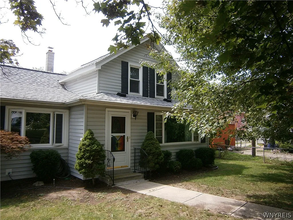 2 bed, 1.0 bath, 1200 sqft, $2,000 — Photo 1