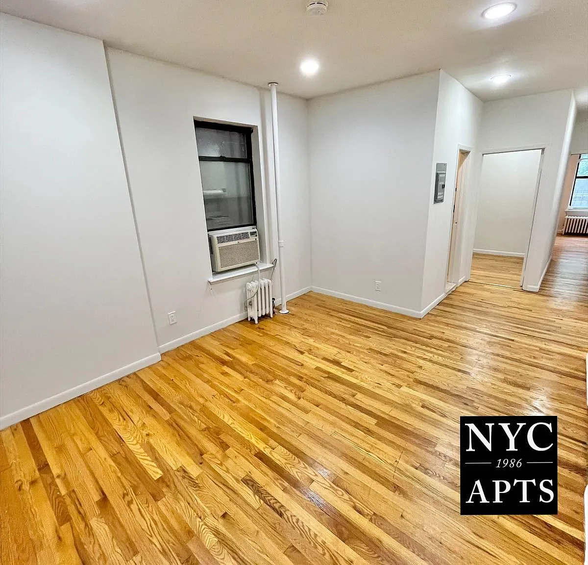 328 East 55th Street — Photo 4