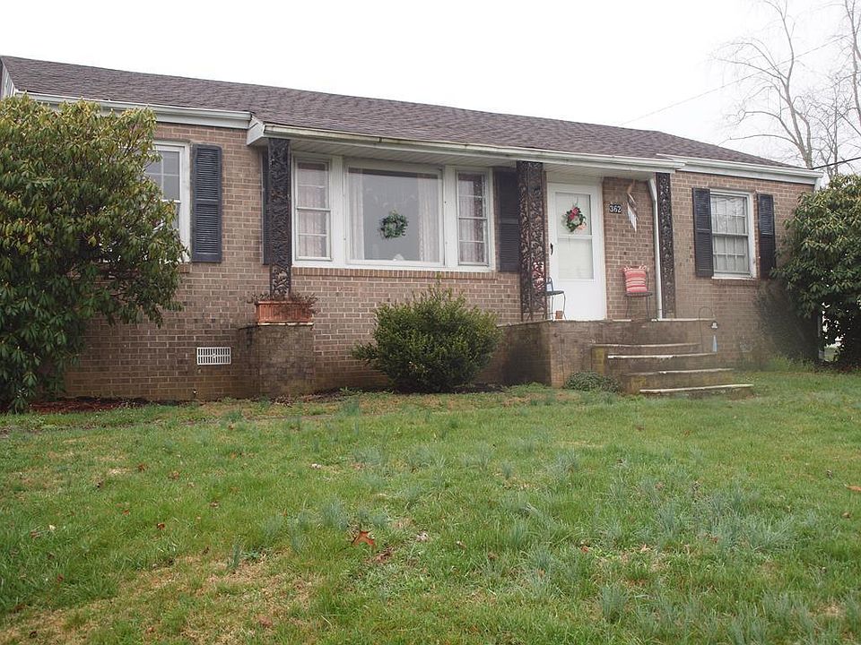 1st image of 362 Lowry Dr SW