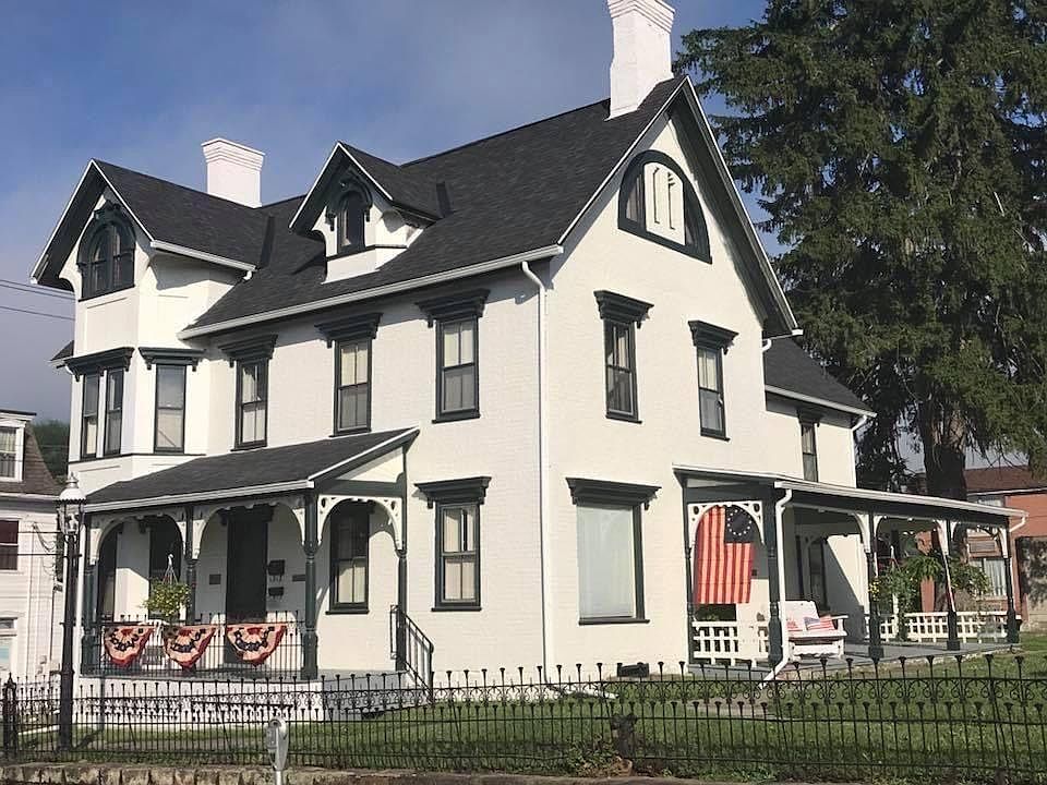 121 S Fairfield St 1, Ligonier, PA 15658 Zillow