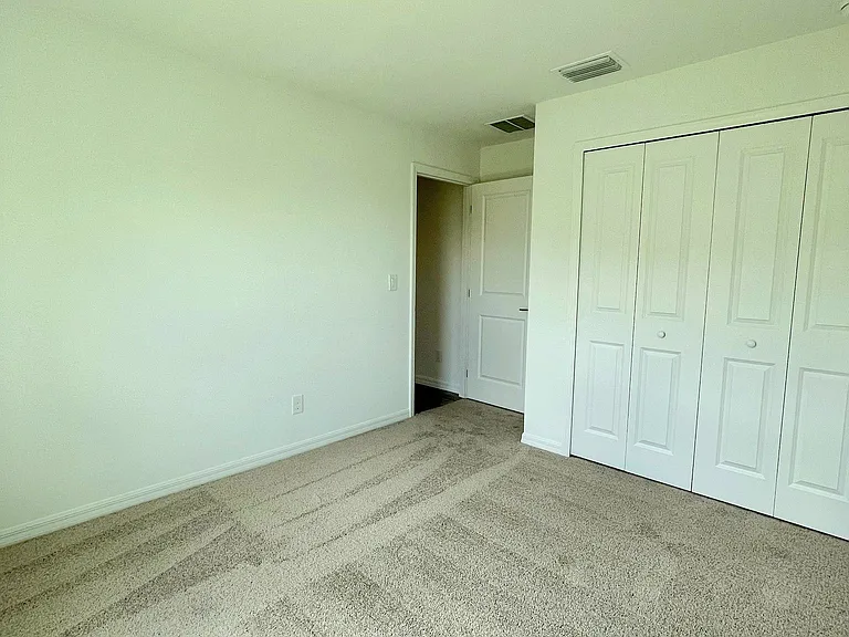 2809 NW 8th Pl — Photo 15