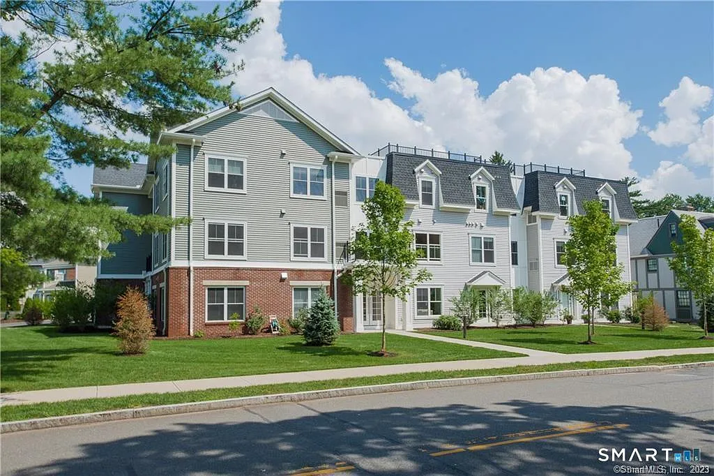 2 bed, 2.0 bath, 1007 sqft, $3,400 — Photo 3