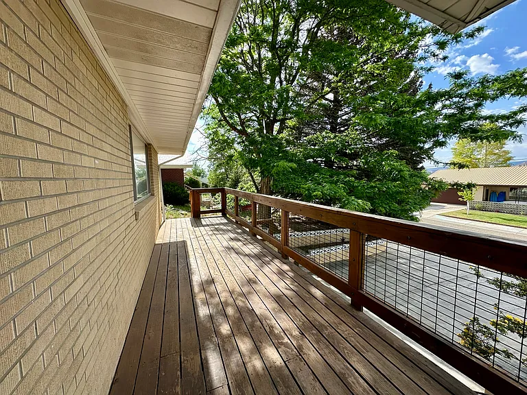 267 Crest St — Photo 12