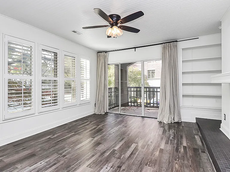 1109 E Morehead St — Photo 21