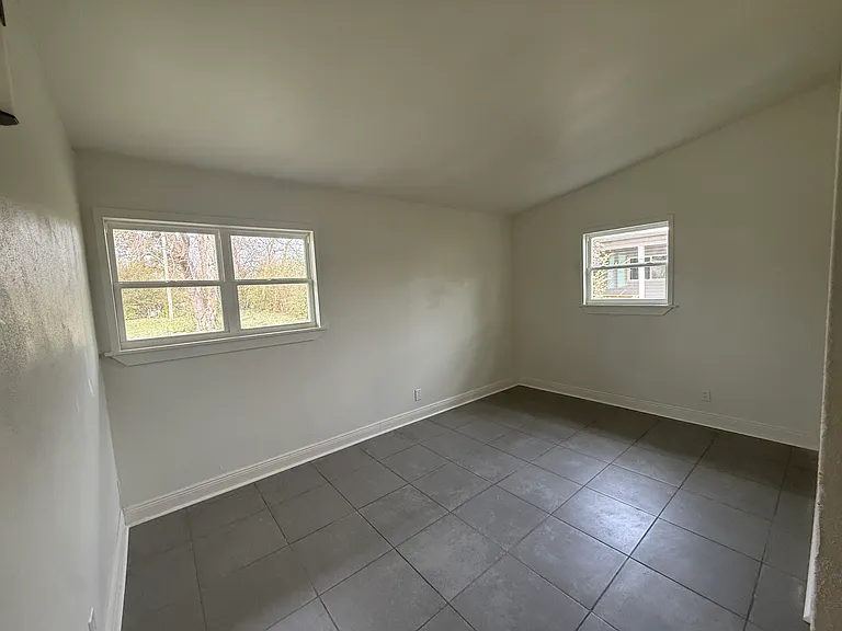 2916 Williams Ave — Photo 20