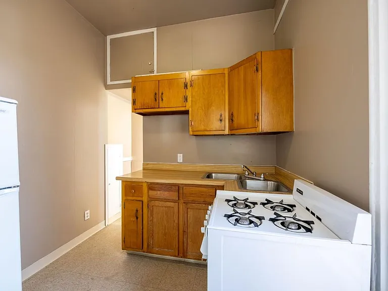 991 Leon Rd — Photo 10