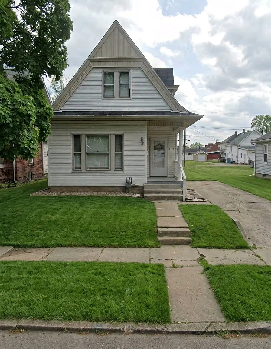 3 bed, 1074 sqft, $1,200 — Photo 1