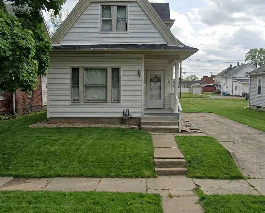 1119 Orchard St