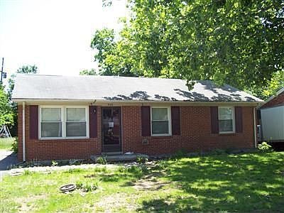 1st image of 520 Pinewood Dr