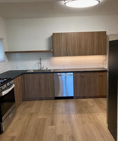 1703 W 1st Ave — Photo 3