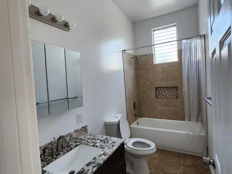 1474 Innes Ave — Photo 3