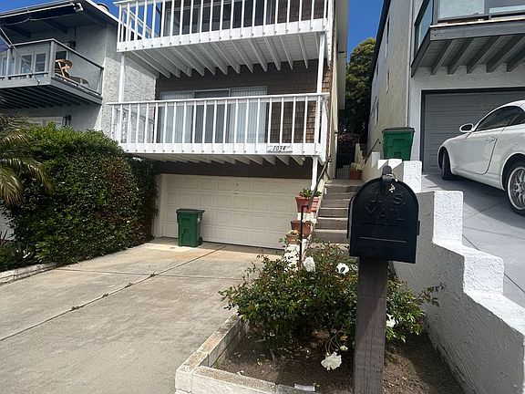 2nd image of 1034 Santa Ana St