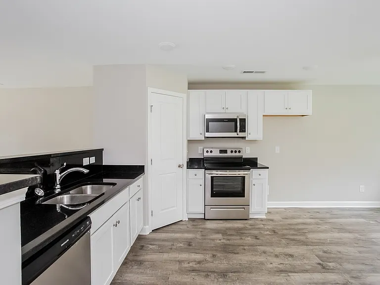 720 White Crane Rd — Photo 3