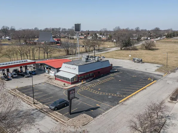 1951 N Broadway, Lexington, KY 40505