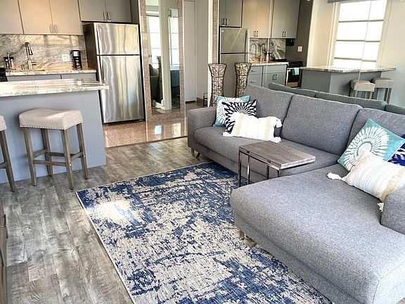 2nd image of 445 Kaiolu St APT 310