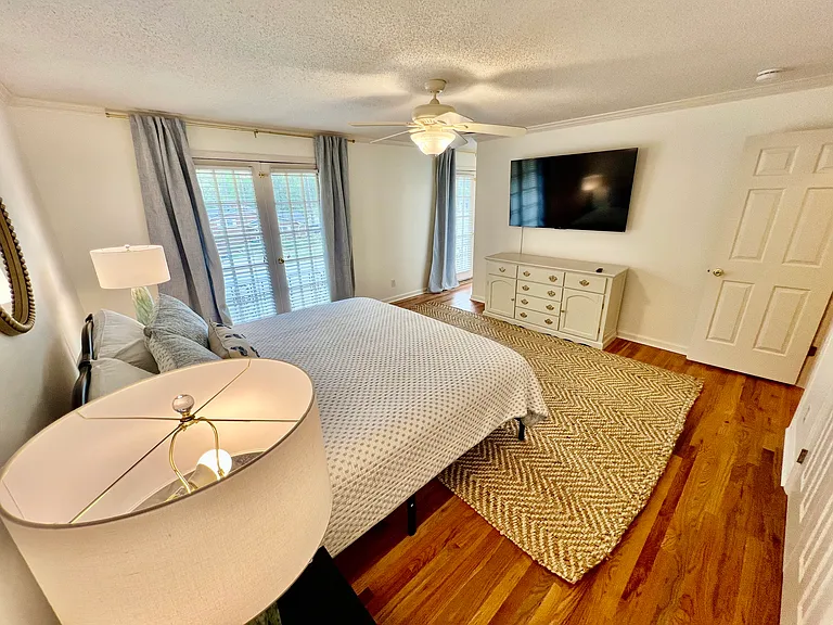 605 Regent Rd — Photo 8