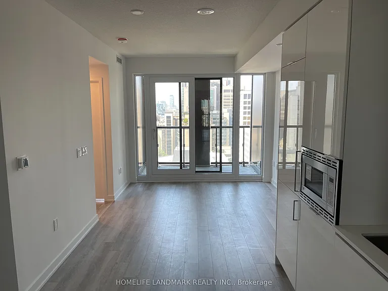 238 Simcoe St #1701 — Photo 3