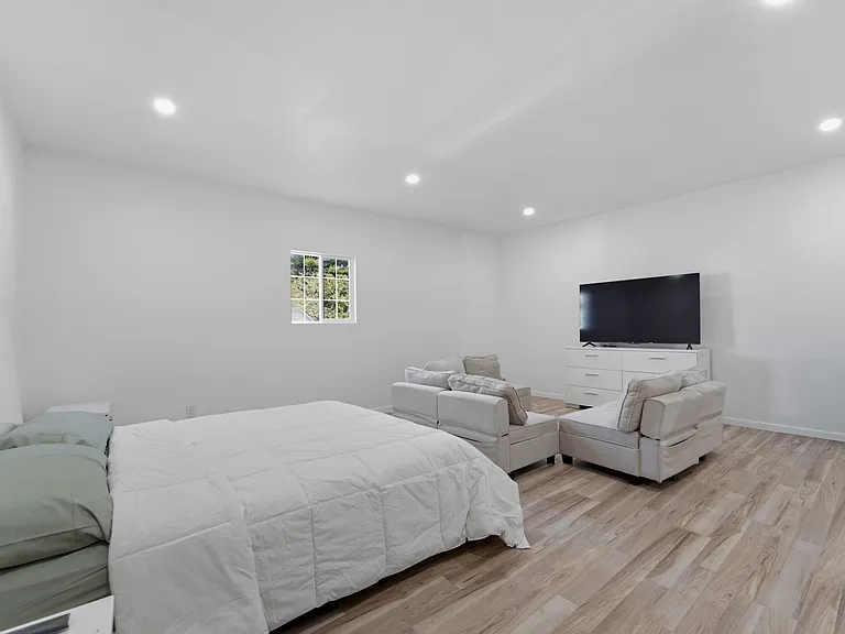 1705 E Lincoln Ave #A-B — Photo 16
