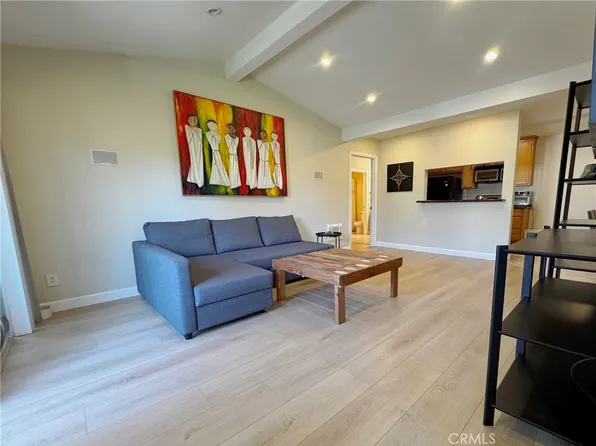 1345 Cabrillo Park Dr APT E10, Santa Ana, CA 92701