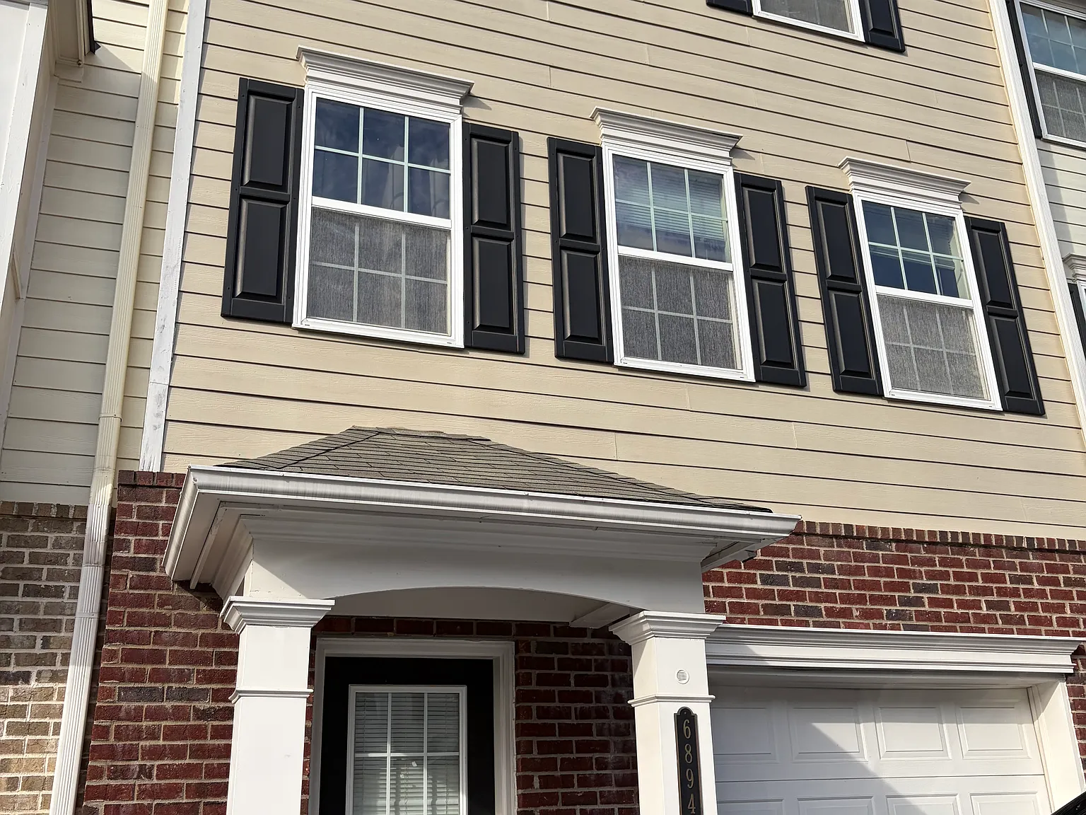 1 bed, 1800 sqft, $1,000 — Photo 1