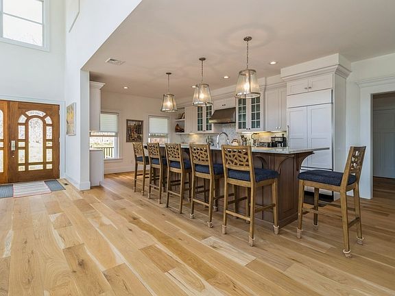 5th image of 11 Beech Hollow Ct