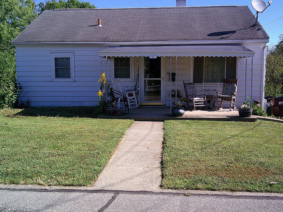 1st image of 82 Sanders Dr