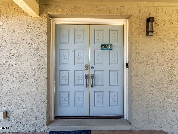 5th image of 4408 E LUDLOW Drive