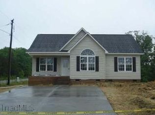 103 Cartridge Ct, Thomasville, NC 27360