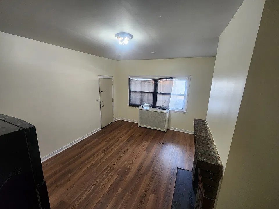 6 Lafayette Pl #1