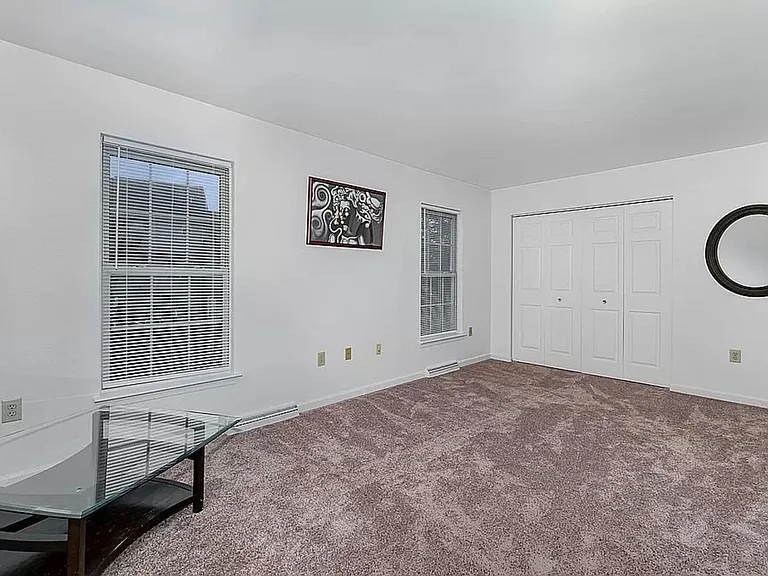 111 Lisa Ln — Photo 10