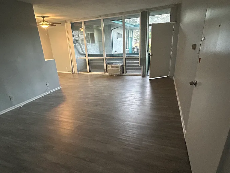 1428 Havenhurst Dr #16 — Photo 6