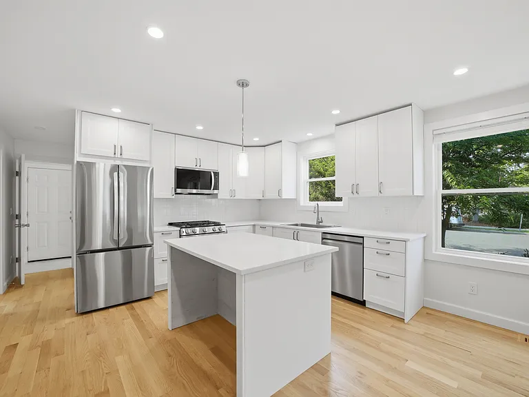 68 Gregory Blvd #1 — Photo 1