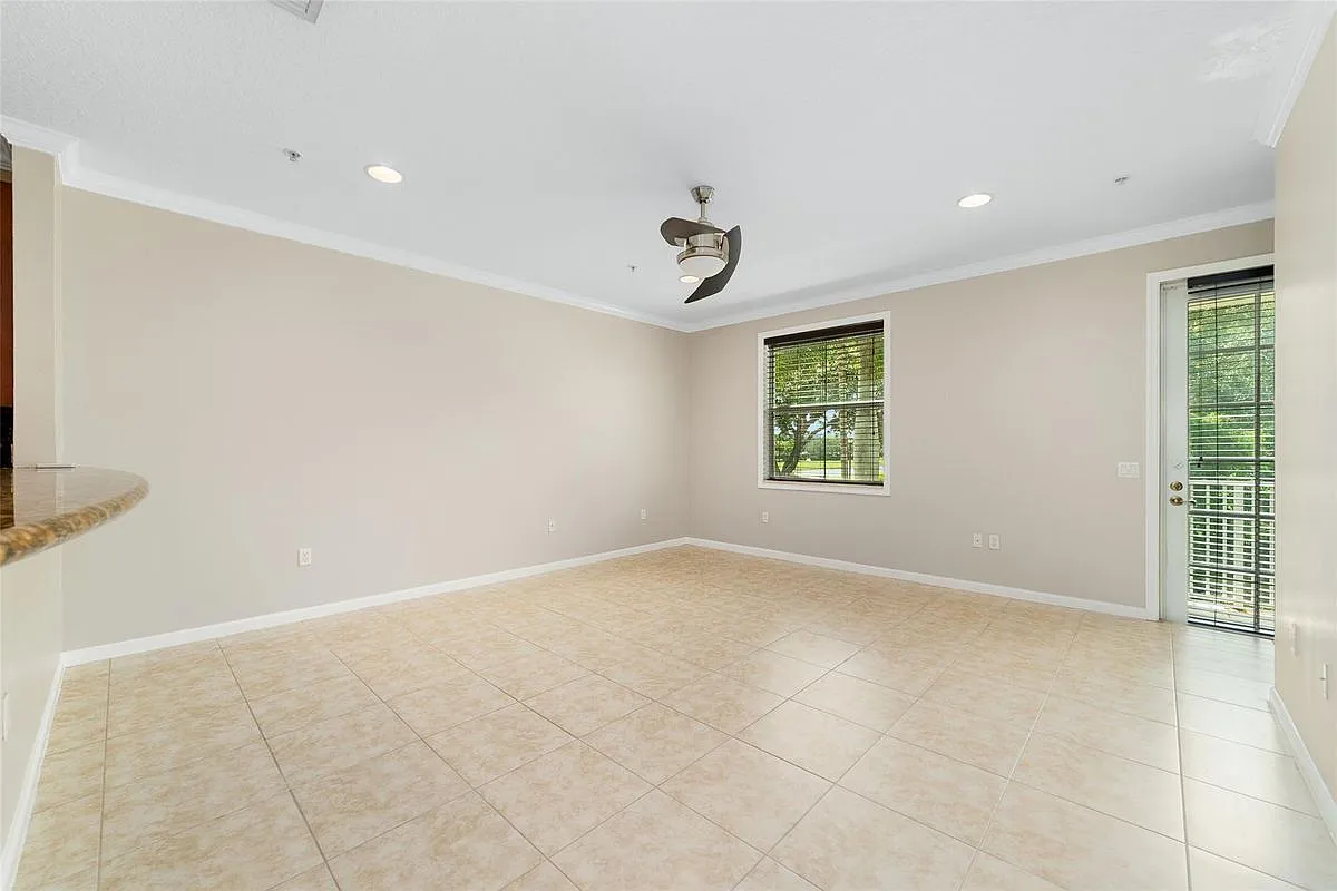 4 bed, 4.0 bath, 1880 sqft, $3,100 — Photo 3