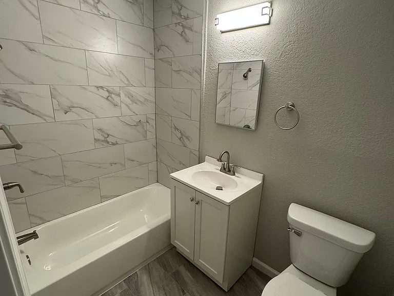813 W Dayton Ave — Photo 13