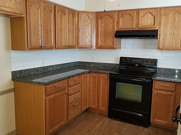5th image of 108 Ironwood St