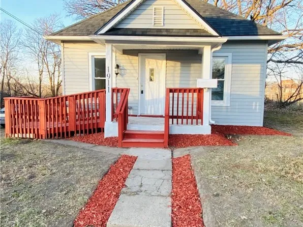 1911 Francis Ave, Des Moines, IA 50314