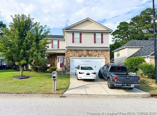 1664 Rock Creek Ln, Fayetteville, NC 28301