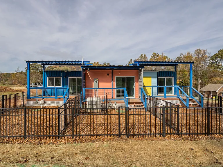1406 Container Way — Photo 22