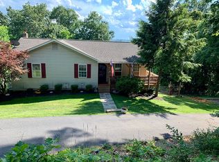 445 Overlook Dr, Front Royal, VA 22630