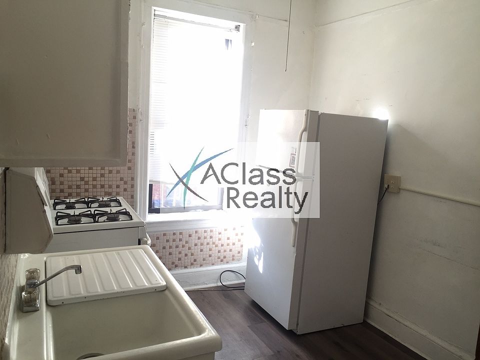 1st image of 3005 47th St #F2