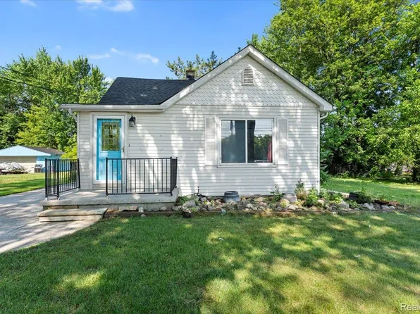 13440 Pardee Rd, Taylor, MI 48180