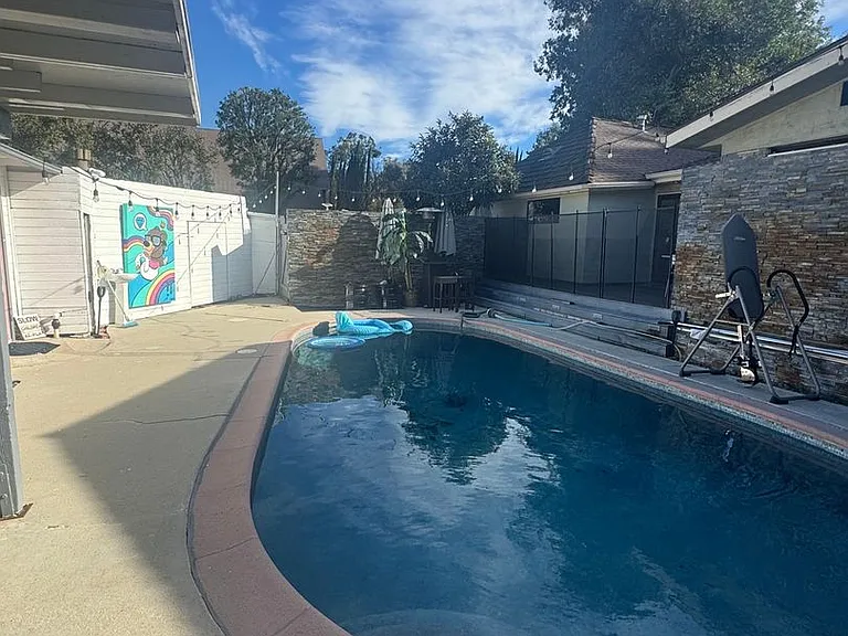 5309 Comercio Way — Photo 16