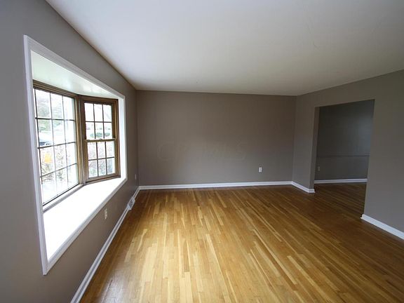 5th image of 1512 Bridgeton Dr