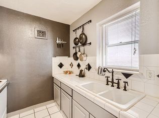 1137 N Sherman St APT 12, Denver, CO 80203