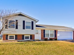 8058 S Applewood Ct, Hanover Park, IL