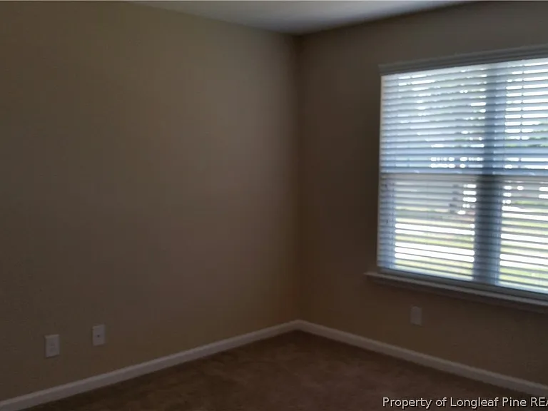 100 Burr Oak Cir — Photo 13