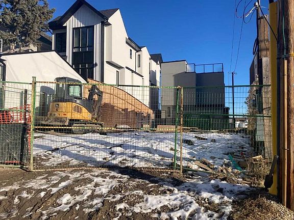 2nd image of 2310 17th St SW