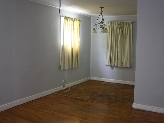 3rd image of 1038 Tahoe Dr
