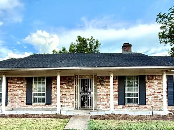 12615 Shannon Hills Dr, Houston, TX 77099