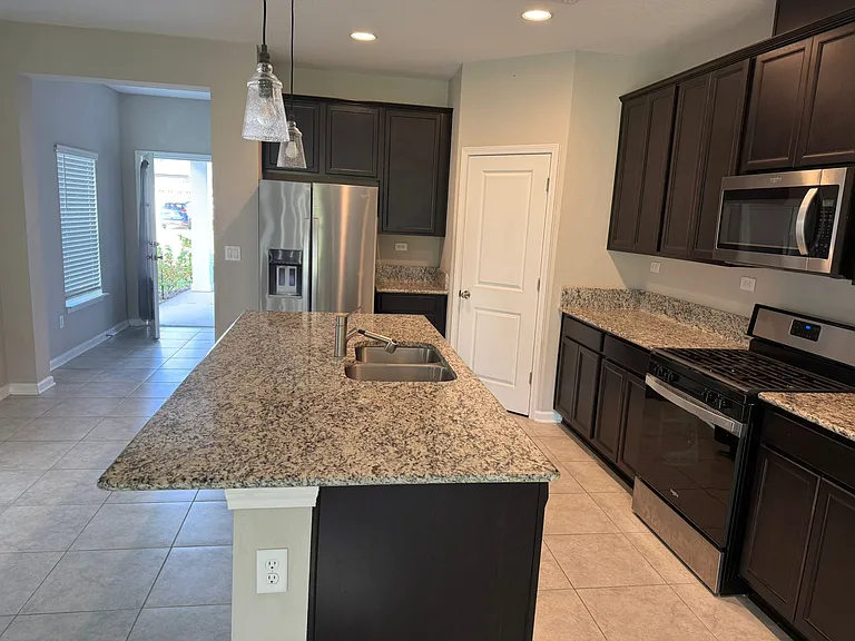 88 Wilgrove Pl — Photo 3